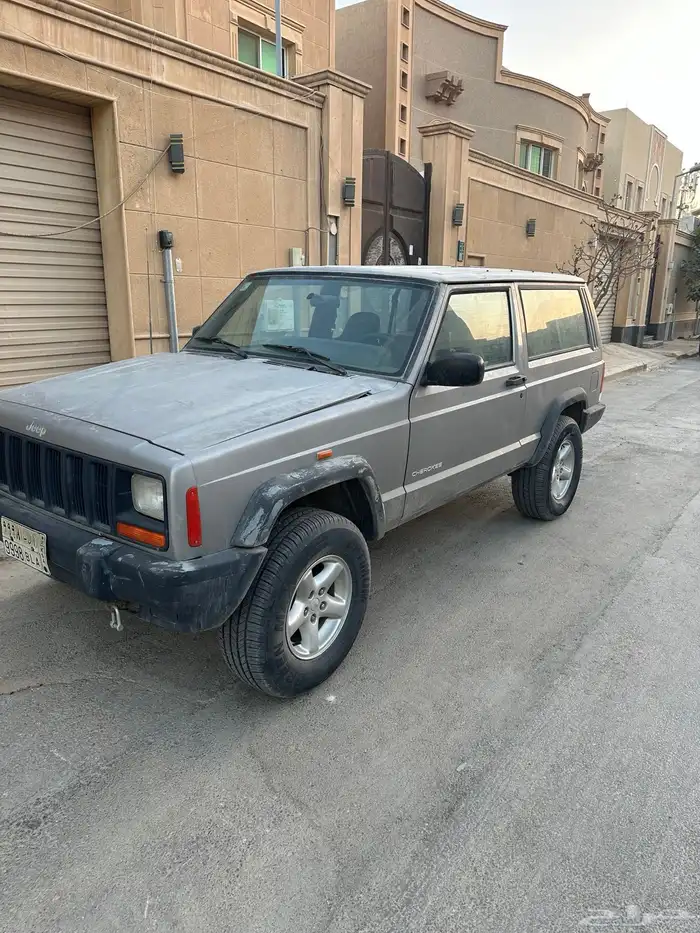 جيب شيروكي باب واحد 2001 2