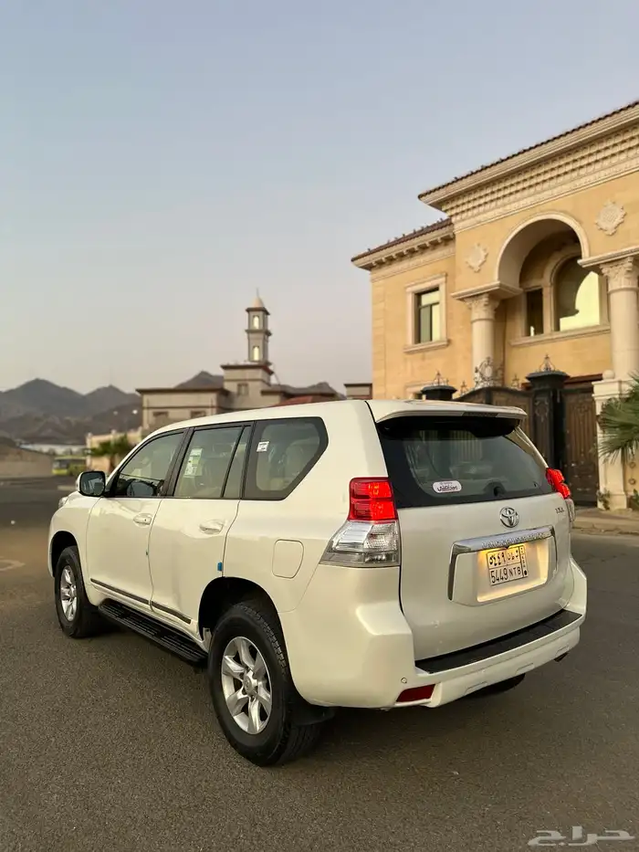 جيب برادو تويوتا 2011 TXL مخزن بدي ومحركات وكالة 10