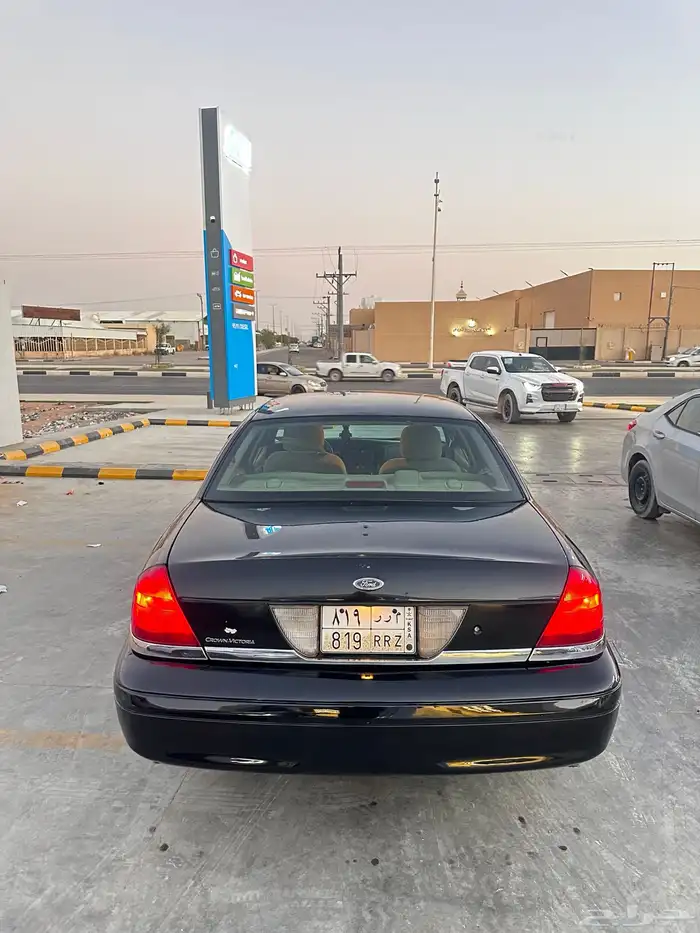 فورد فكتوريا 2