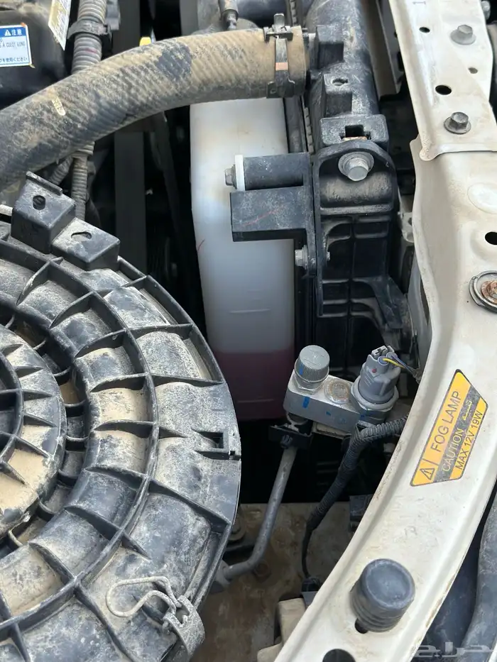 هايلوكس غمارتين بنزين مديل 2015 GLX مخزن 34