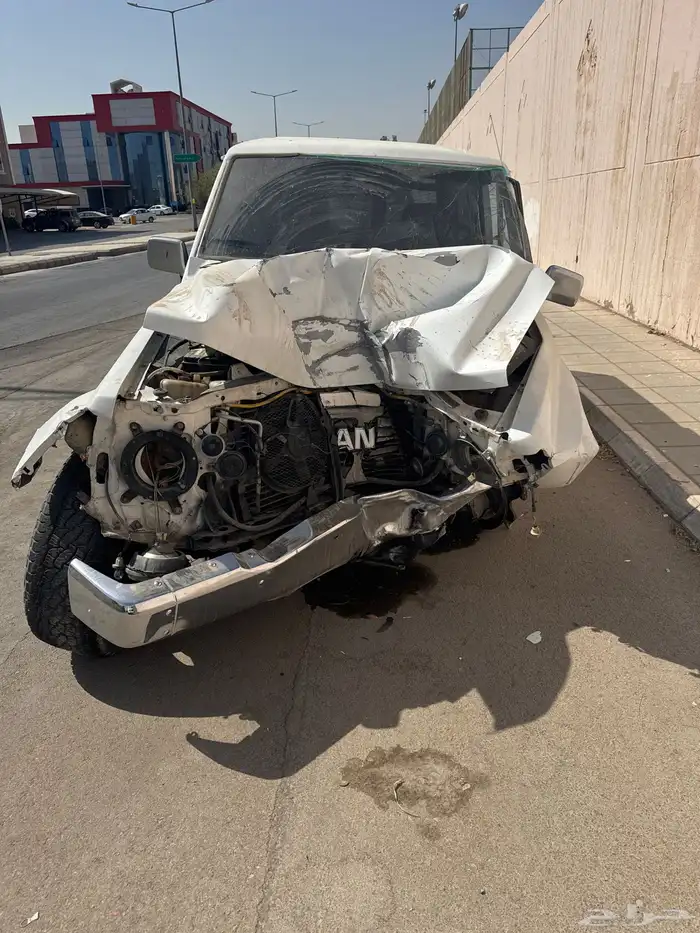 باترول ربع مصدوم مكينة ls2 مخروطة 6.2 استماره سارية بيع قطع 3