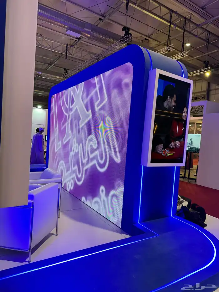 تأجير شاشات عملاقه 40