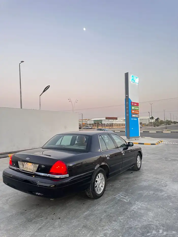 فورد فكتوريا 1