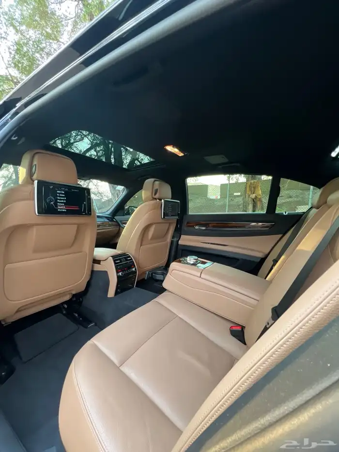 مخزن BMW 730LI الناغي 2015 مواصفات خاصة 46