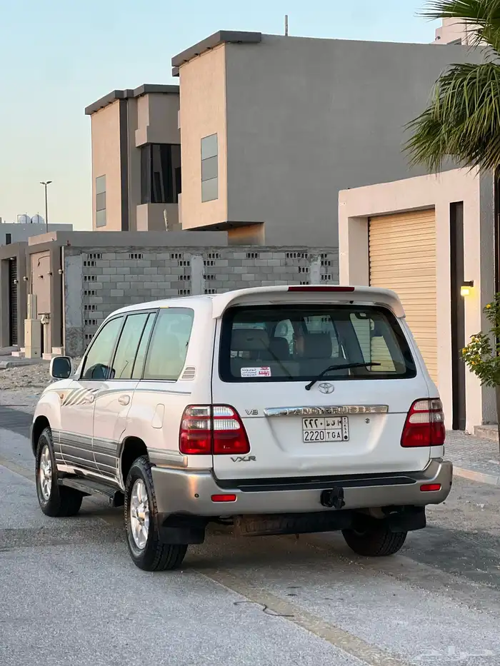 لاندكلوزر VX.R 2003 نضيف 9