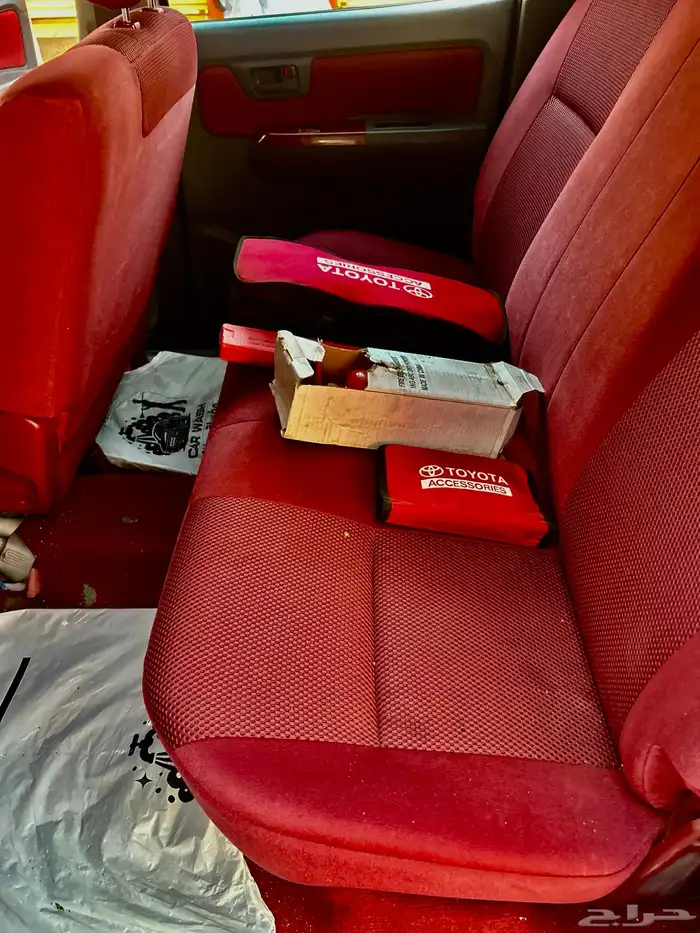 هايلوكس 2015 نضيفه ممشى قليل 8