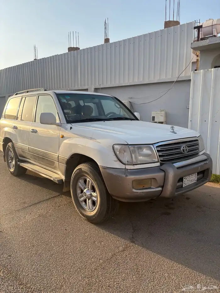 جيب لاندكروزر موديل 2004 0