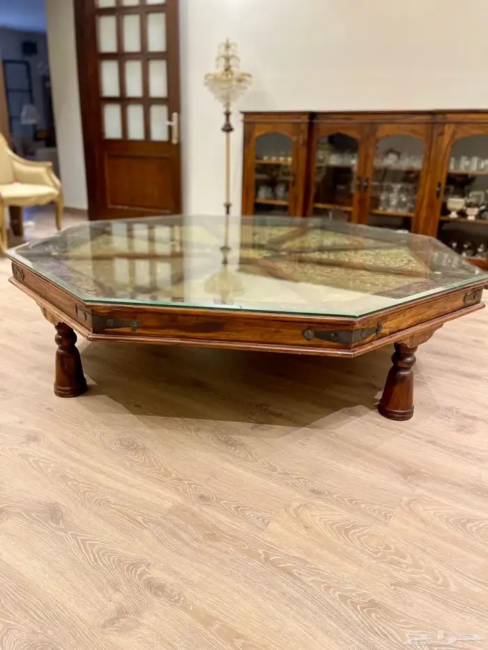 طاولة ضيافة كبيرة 0