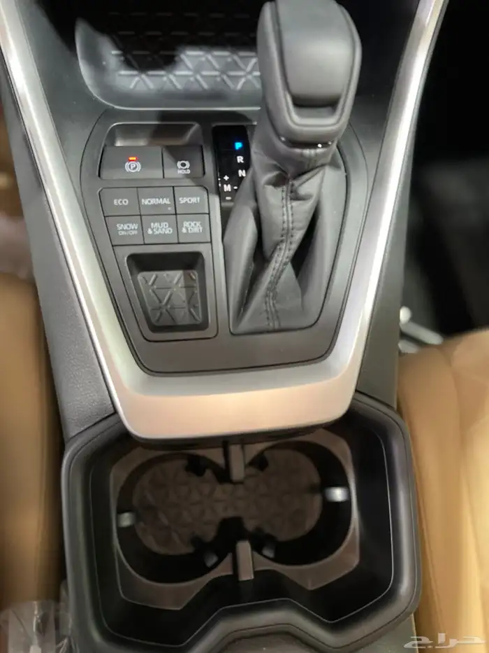 تويوتا   راف فور XLE بنزين فتحة 2023 جديد سعودي 108.100شامل 10