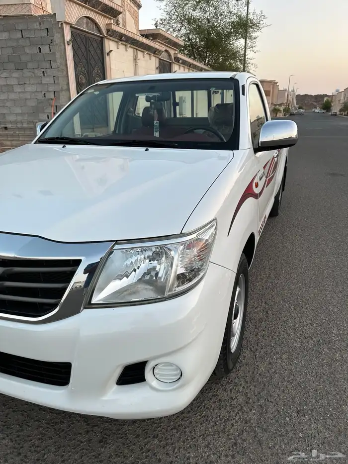 هايلوكس غماره مخزن شبه جديد2015 5