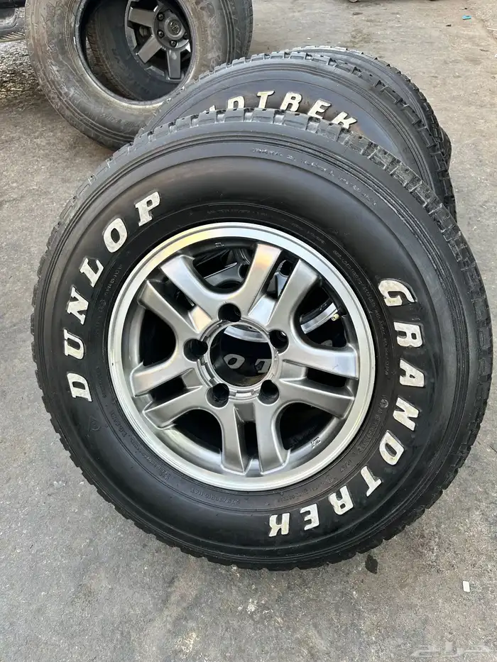 جنوط الحميد جيب ربع او شاص مع كفرات دنلوب 275.70.16 ت22 23