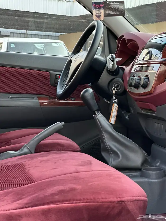 هايلوكس غمارتين بنزين مديل 2015 GLX مخزن 24