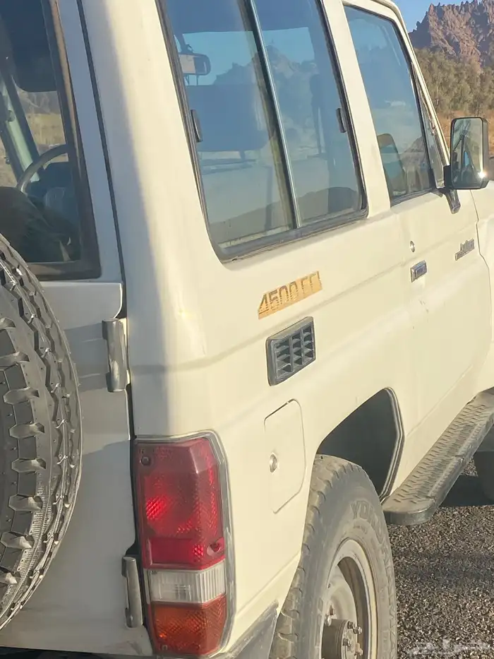 اللبيع جيب ربع مديل 2008 مرشوش كامل فيه معجون بالباب اليمين 5