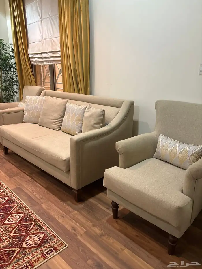 طقم كنب يتكون من خمس قطع 0