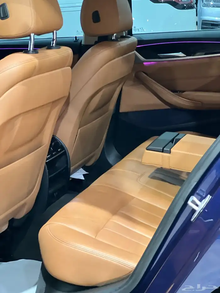 بي ام دبليو 520i - 2018 17