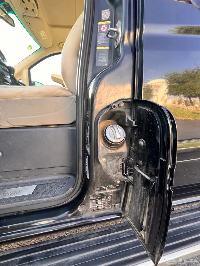 باص مرسيدس فان بنزين 2014 22