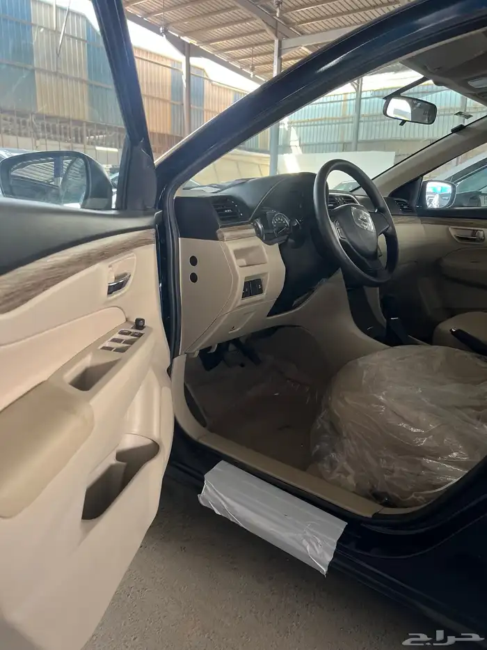 سوزوكي سياز GL 2025 8