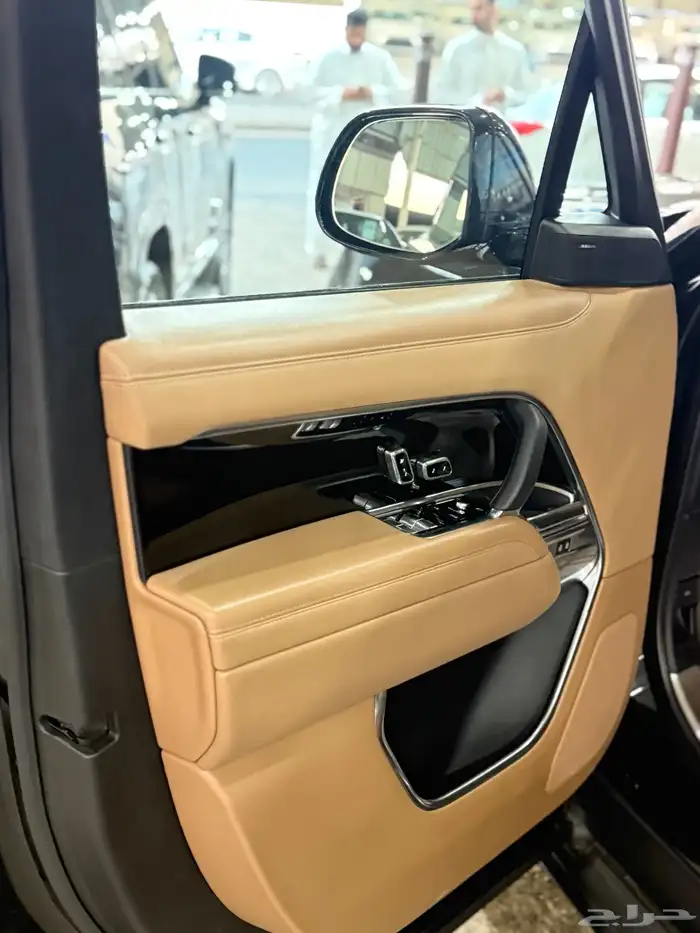 رنج روفر 2023 عداد 69 الف 8 سلندر HSE 6