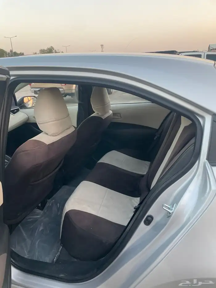 تويوتا كورولا فل كامل مصدوم 13