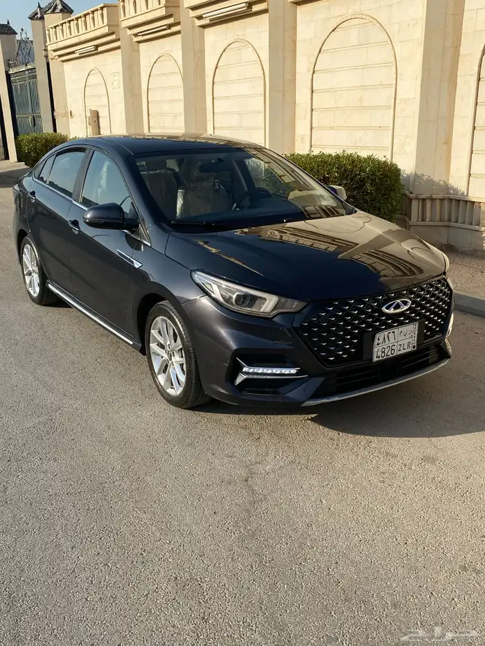 شيري اريزو 2024 10