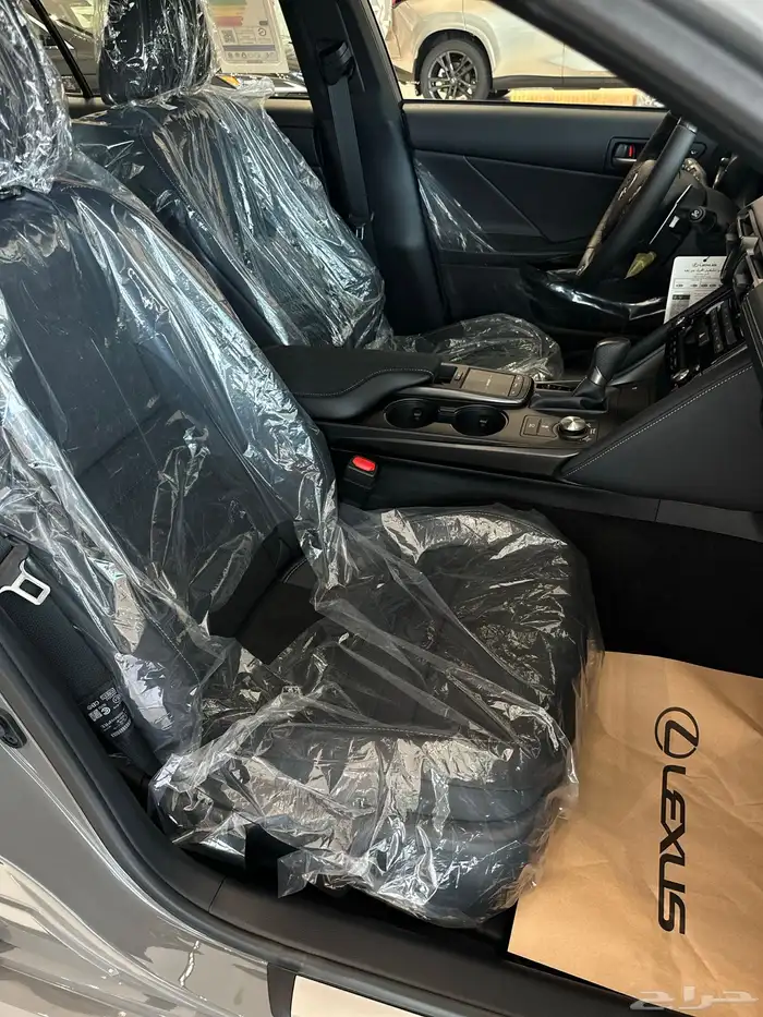 لكزس IS F بلاك ادشن 2025 30