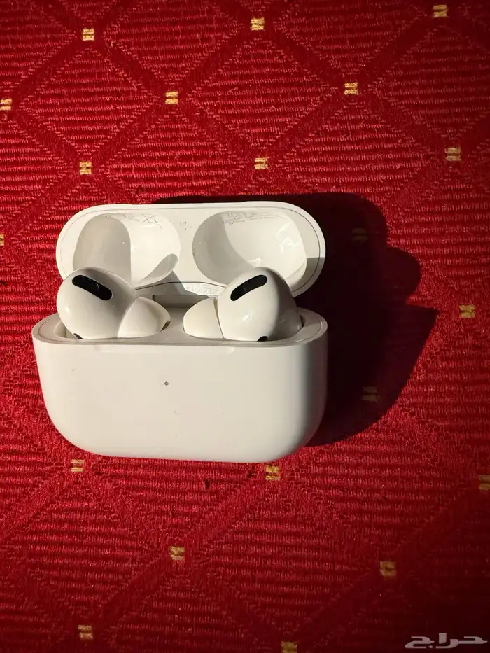 سماعة ايربودز برو الاصدار الاول 4