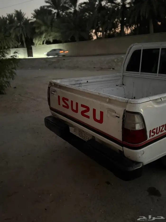 للبيع مستعجل ايسوزو ديزل 2002 غمارتين 2