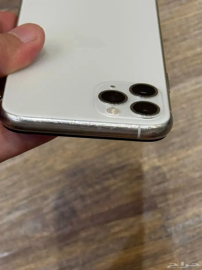 ايفون 11 برو 1