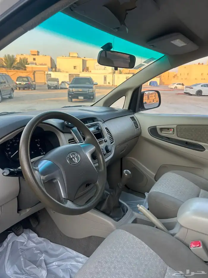 تويوتا انوفا 2014 طيس قير عادي ممشى قليل 12