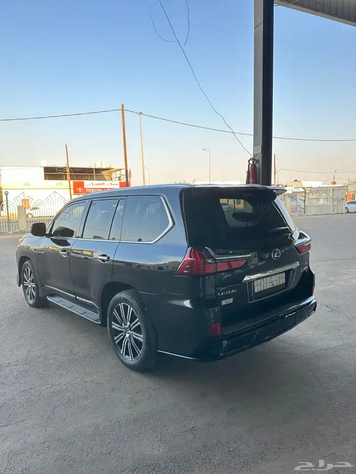 جيب لكزس موديل 2018 3