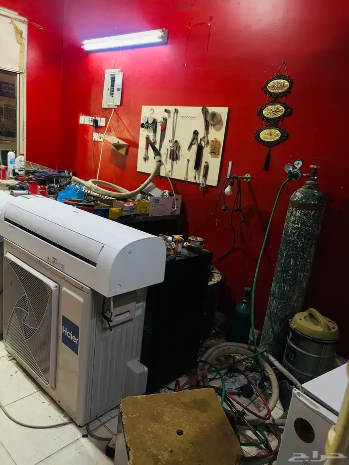 للبيع محل تبريد مع سيارة كرسيدا Ac shop forsale 7