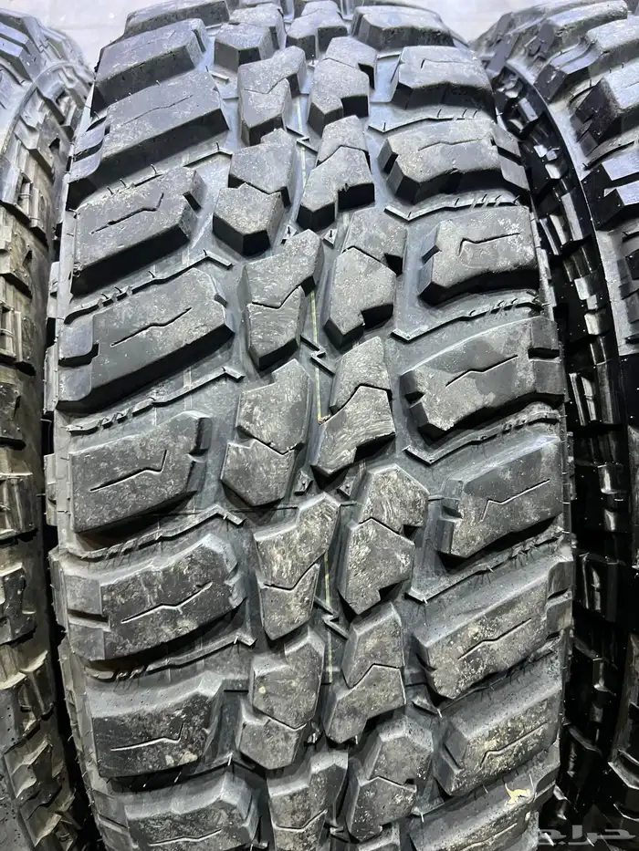 جنوط اكس دي 6 مسمار اصلي فرد f150 مع كفرات حجري مقاس 18 10