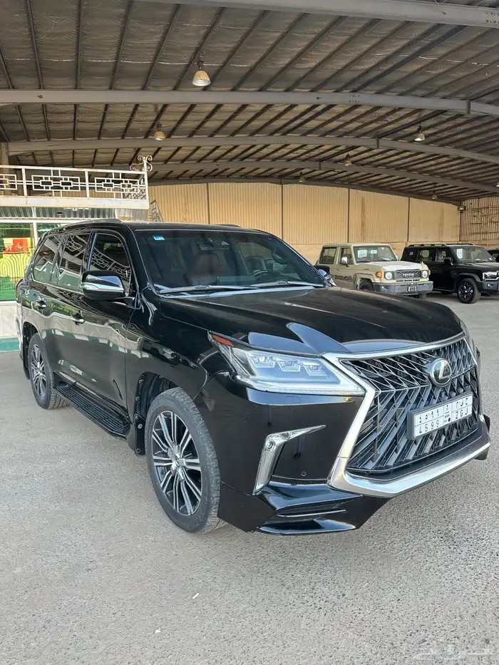 جيب لكزس موديل 2018 5