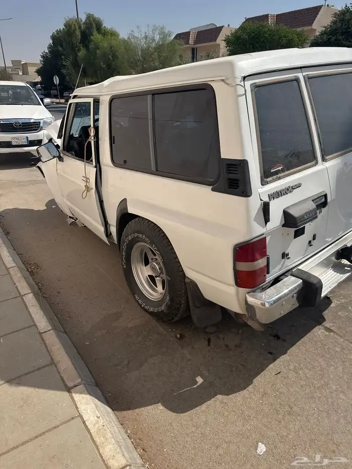 باترول ربع مصدوم مكينة ls2 مخروطة 6.2 استماره سارية بيع قطع 1