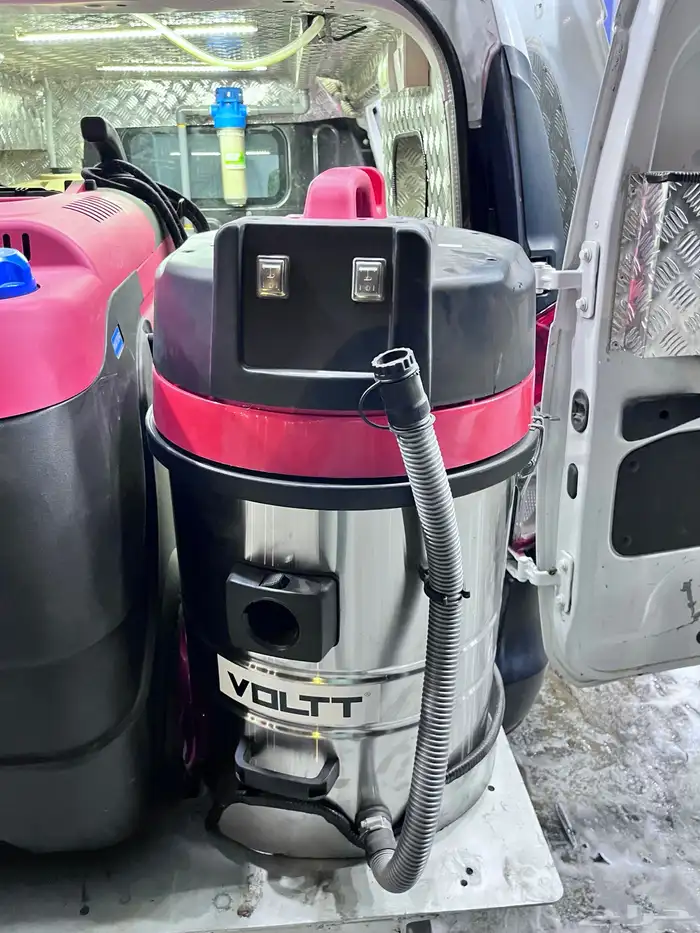 سيارة رينو دوكر 9