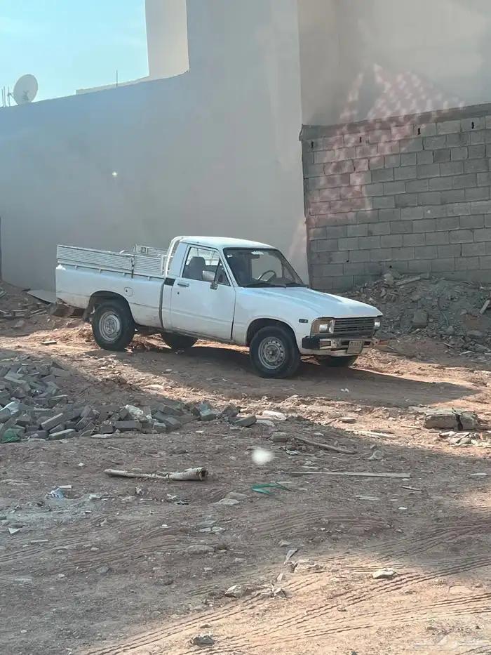 هايلكس غماره مسقط م 1980 2