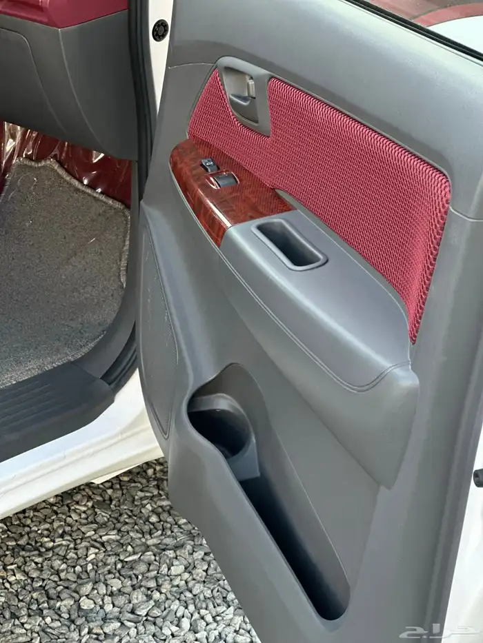 هايلوكس غمارتين بنزين مديل 2015 GLX مخزن 20