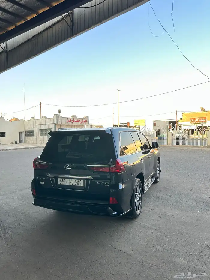 جيب لكزس موديل 2018 4