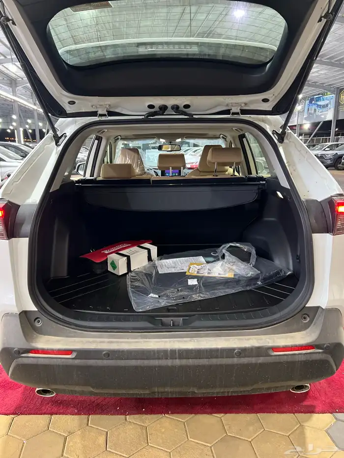 تويوتا   راف فور XLE بنزين فتحة 2023 جديد سعودي 108.100شامل 22