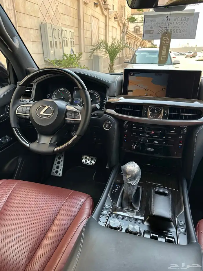 لكزس LX570 سعودي 2021 13