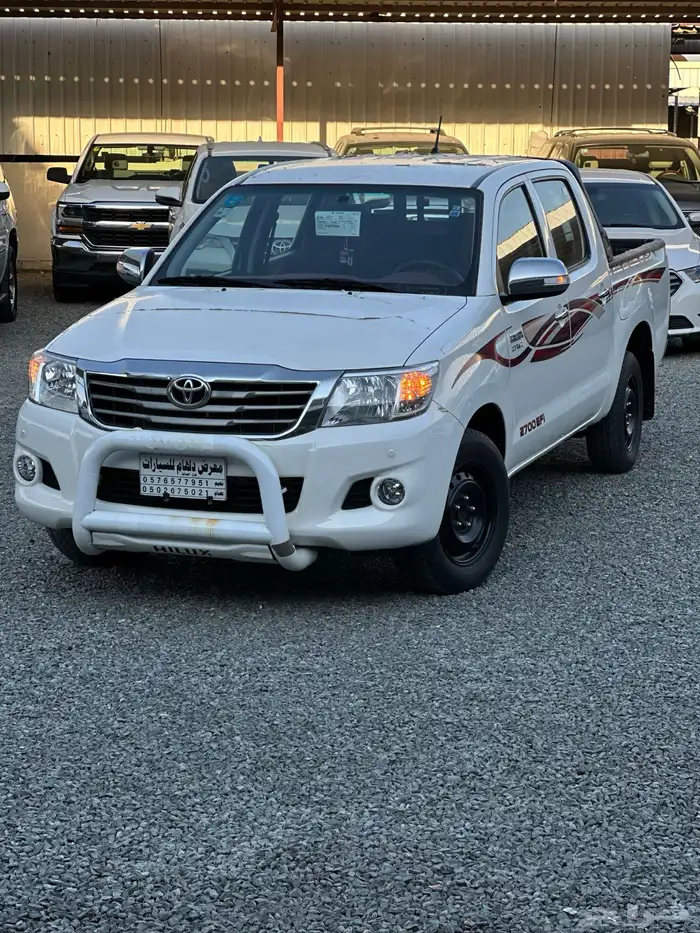 هايلوكس غمارتين بنزين مديل 2015 GLX مخزن 1