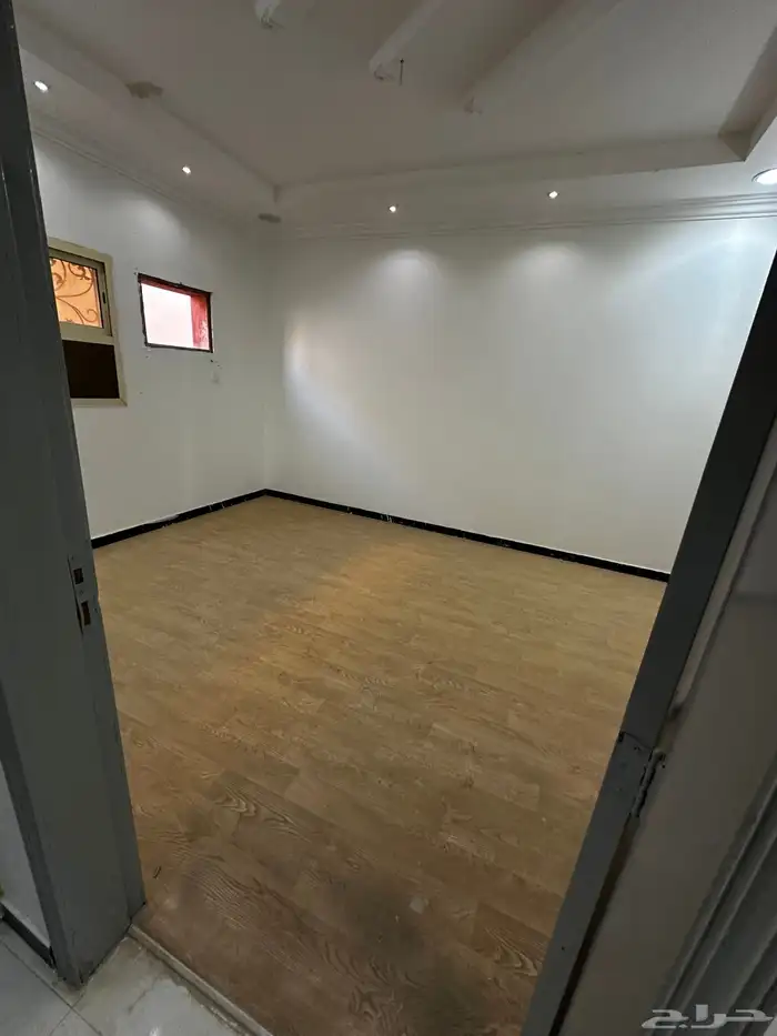 شقتين لإيجار في حي طويق 7