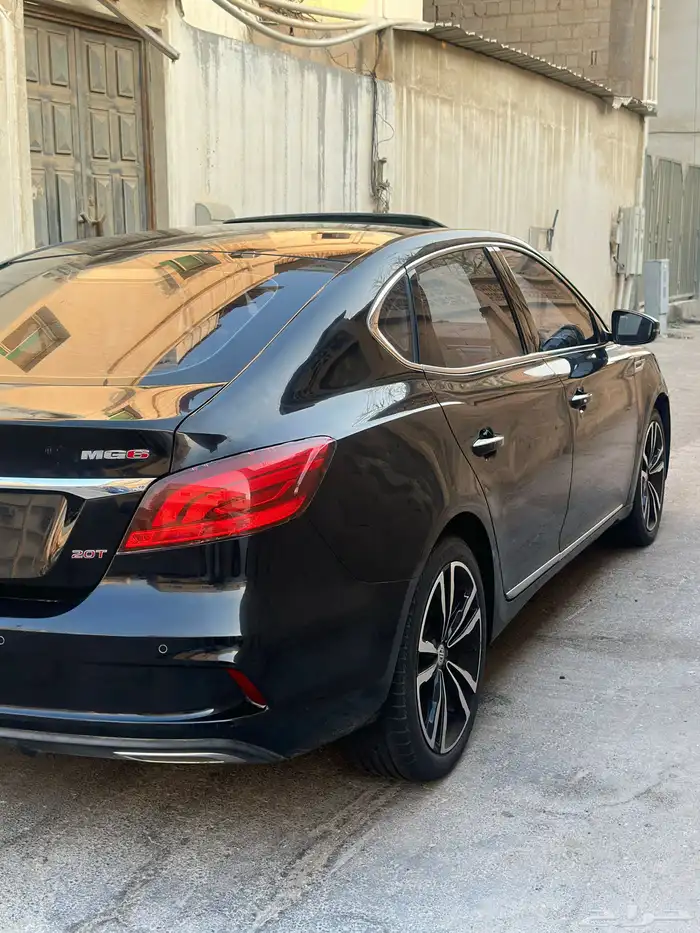 للبيع ام  ي بحاله ممتازه 10