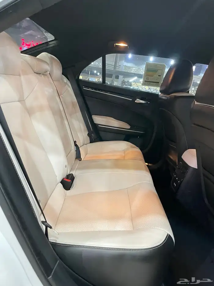 كرايسلر 300s موديل 2021 فل كامل 14