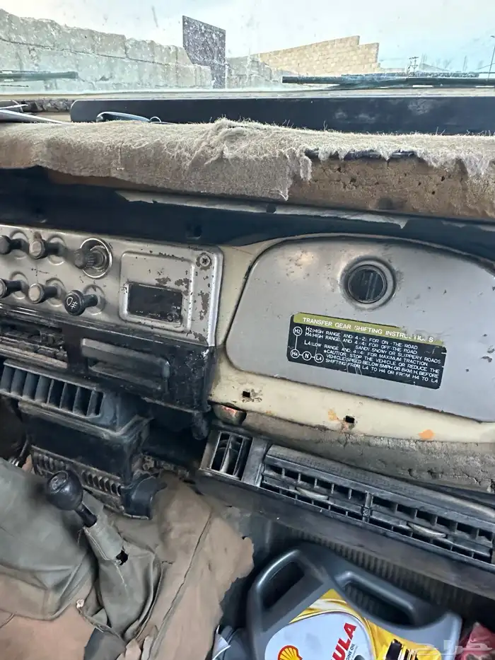 جيب ربع مصندق FJ40 موديل 1983 9