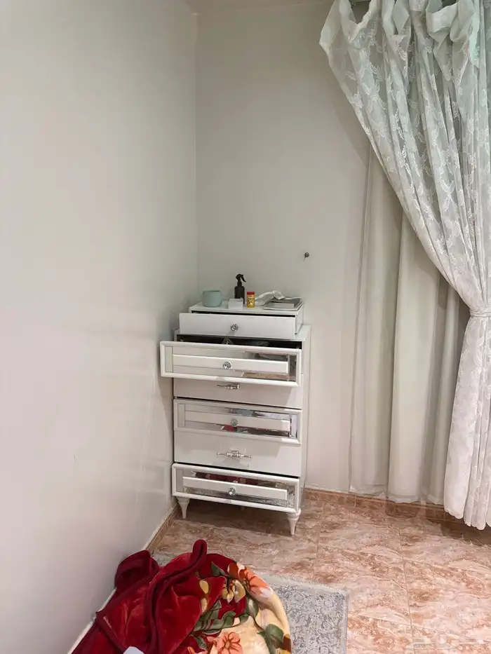 اثاث للبيع الرياض شرق الرياض. 4