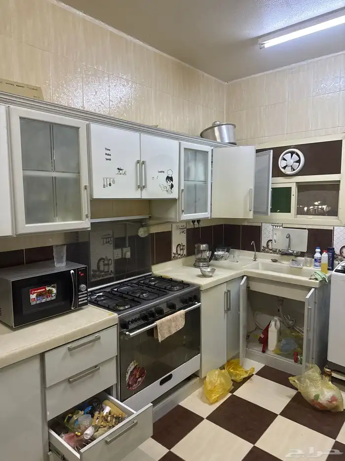 اثاث للبيع الرياض شرق الرياض. 0