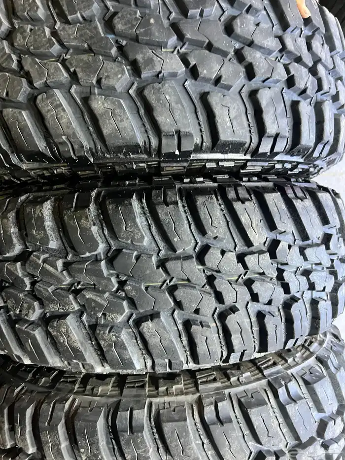 جنوط اكس دي 6 مسمار اصلي فرد f150 مع كفرات حجري مقاس 18 26