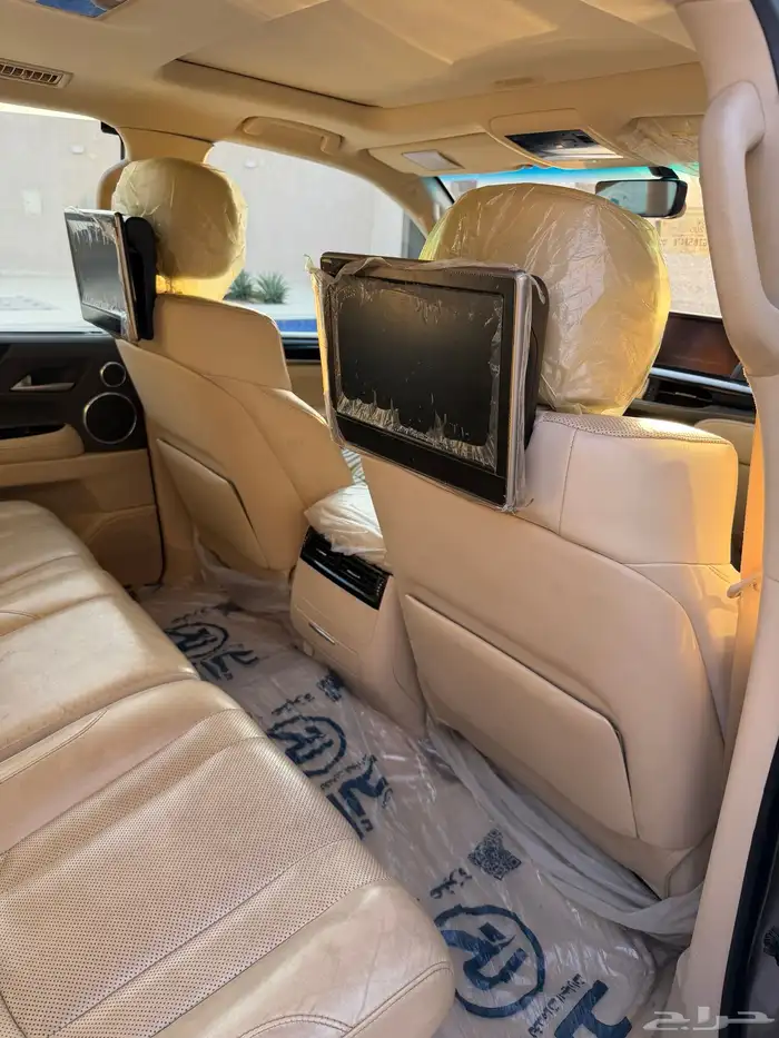 جيب لكسز 2016 تيتانيوم LX 30