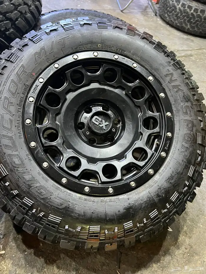 جنوط اكس دي 6 مسمار اصلي فرد f150 مع كفرات حجري مقاس 18 2